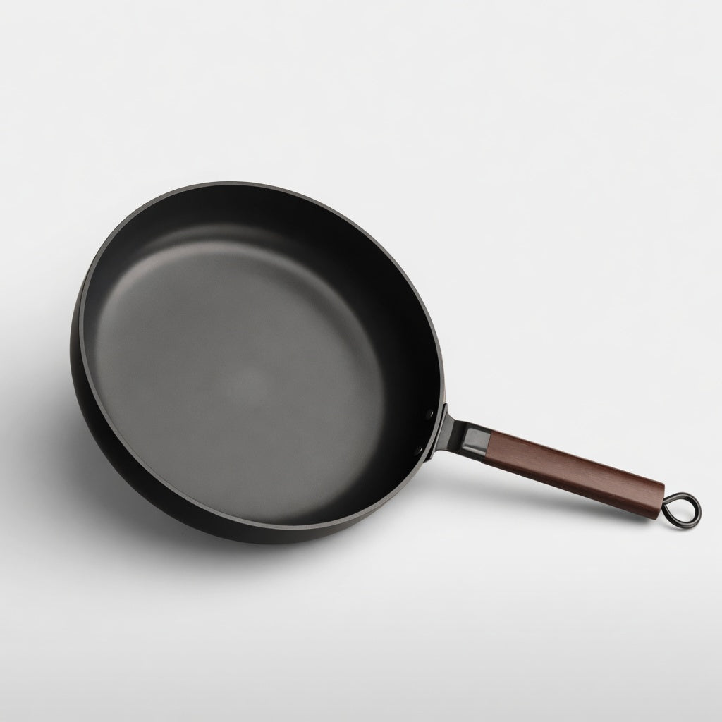 SAINT LAWRENCE Non-Stick Cast Iron Frying Pan & Lid with Wooden Handle