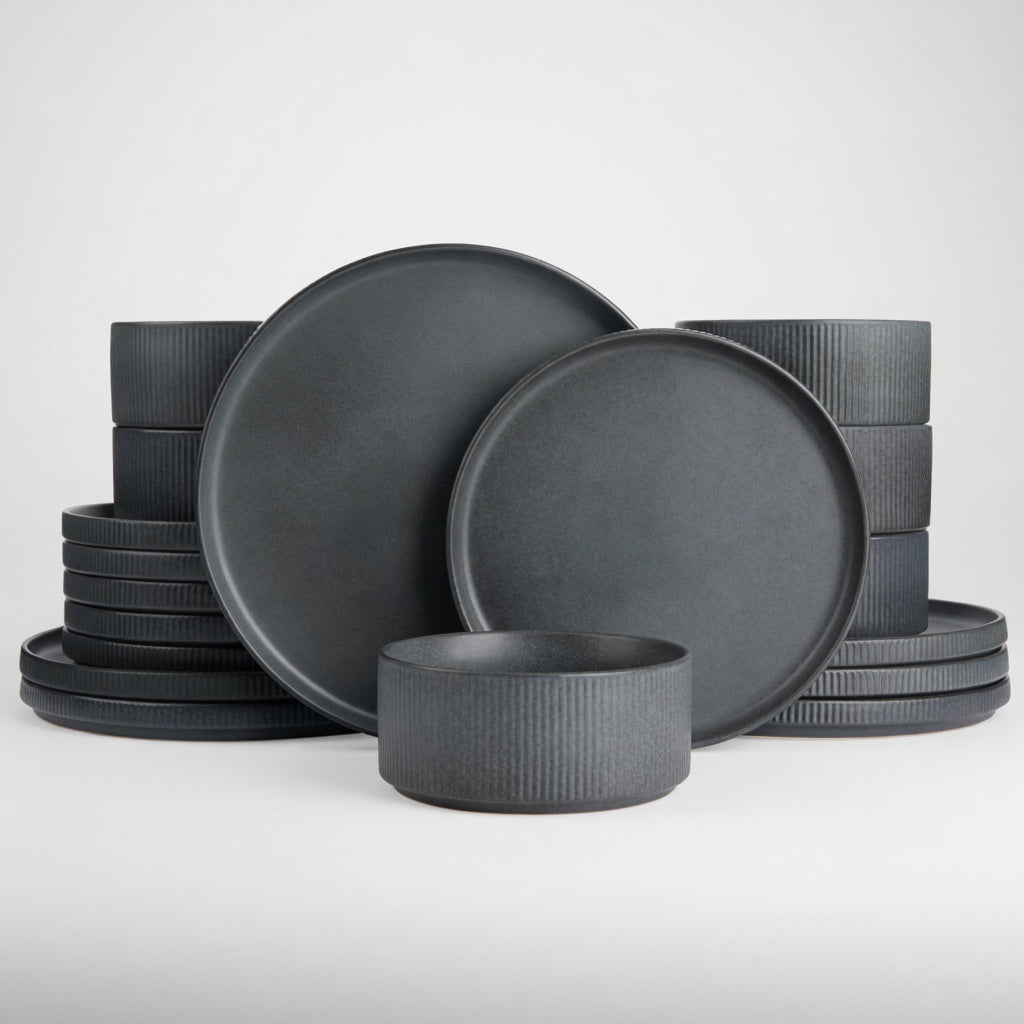 SAINT LAWRENCE 18-Piece Non-toxic Ceramic Dinnerware Set - Ribbed Vintage Style