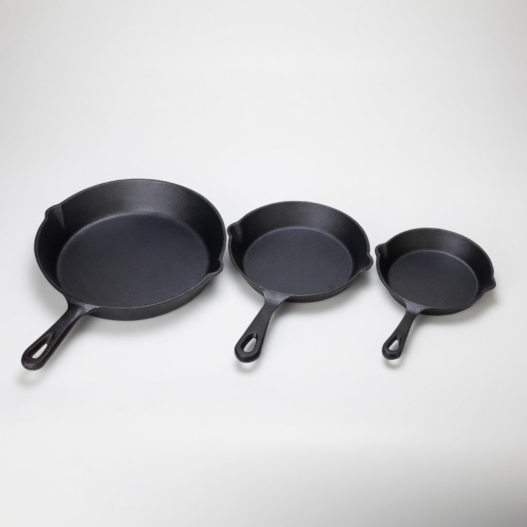 SAINT LAWRENCE Raw Cast Iron Skillet - 16cm, 20cm or 25cm Pre-Seasoned Uncoated Non-stick Frying Pan for Stovetop & Oven